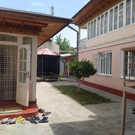 Гостевой Дом Конок Osh Exterior photo