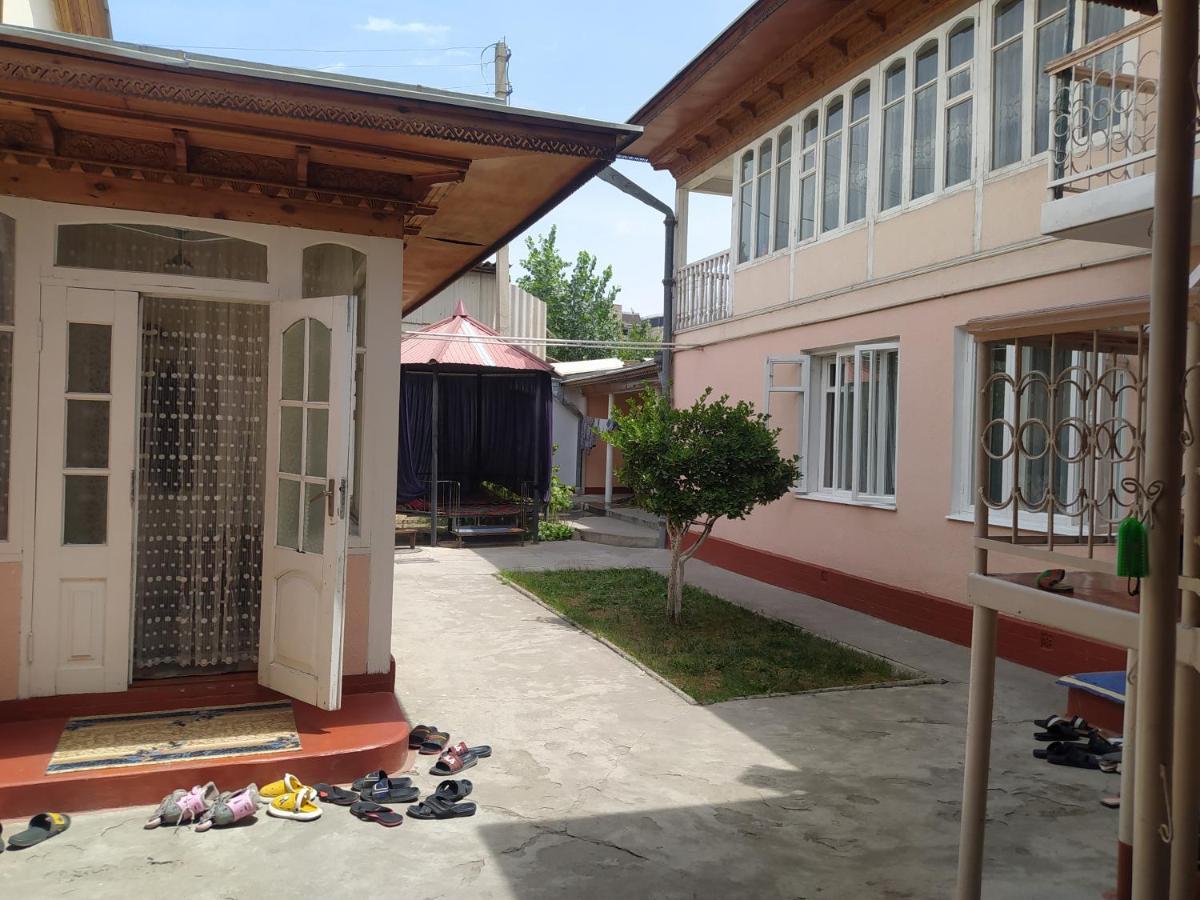 Гостевой Дом Конок Osh Exterior photo